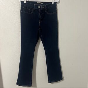 Levi’s 315 Women’s Size W30 X L30 Shaping Bootcut Dark Wash Denim Jeans EUC
